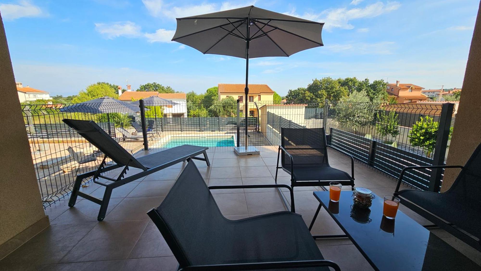 Apartment Bluemare With Shared Pool Liznjan Exterior photo